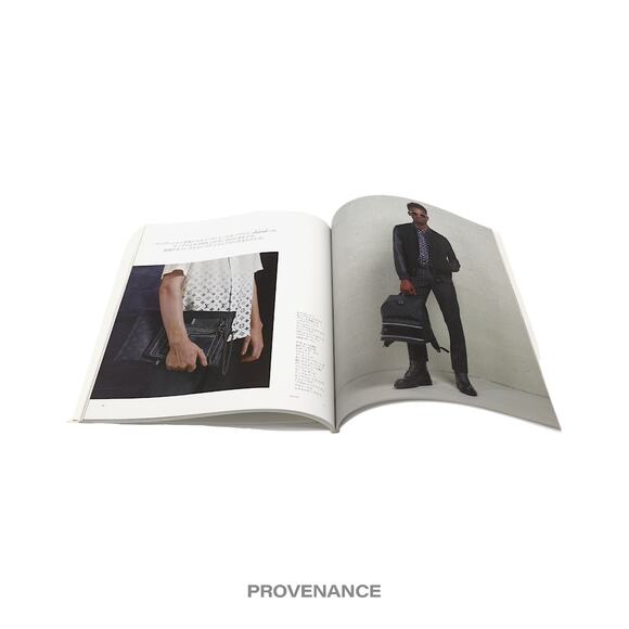 🔴Louis Vuitton The Book #6 - KOONS SUPREME - Picture 11 of 11